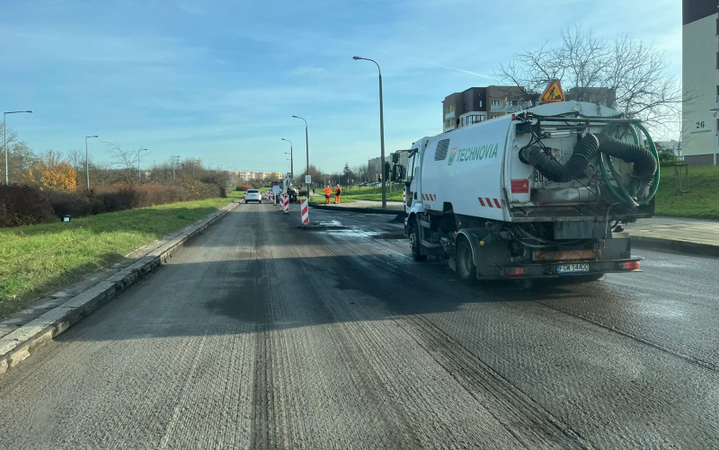 6/6 Frezowanie asfaltu na Górczyńskiej