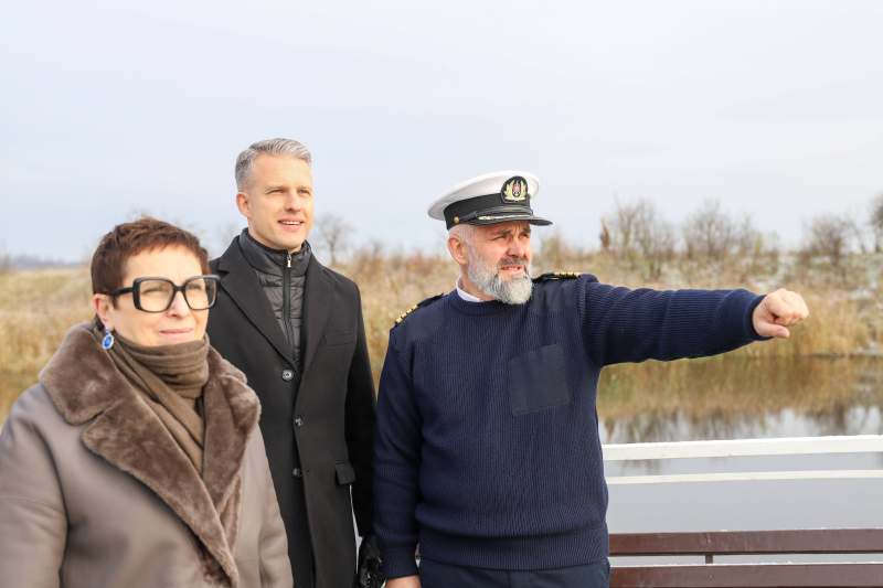 1/3 Wiceminister infrastruktury płynął Kuną po Warcie w Gorzowie