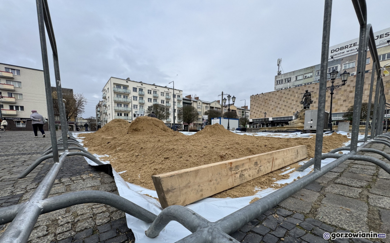 5/7 Budowa lodowiska na Starym Rynku w Gorzowie