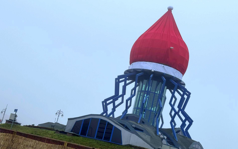 2/9 Czapka św. Mikołaja zawisła na Dominancie w Gorzowie