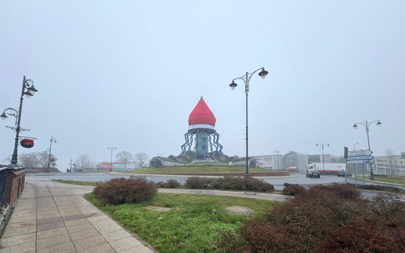 3/9 Czapka św. Mikołaja zawisła na Dominancie w Gorzowie