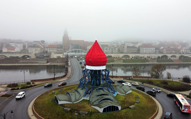 7/9 Czapka św. Mikołaja zawisła na Dominancie w Gorzowie