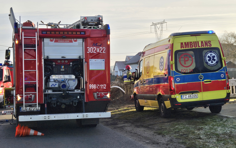 4/11 Pękła rura z wodą w wykopie przy ul. Wylotowej