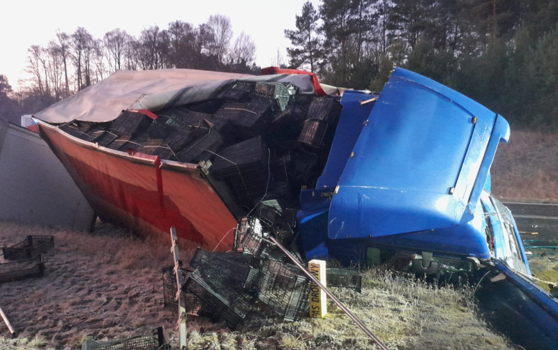 4/9 Śmiertelny wypadek na starej trójce. Czołówka dwóch ciężarówek