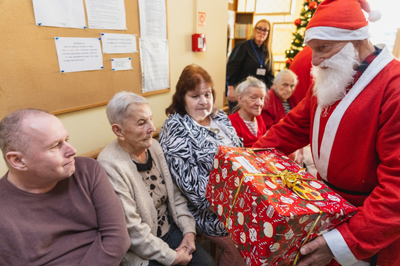 7/17 Świąteczne paczki dla podopiecznych gorzowskich DPS-ów 2025