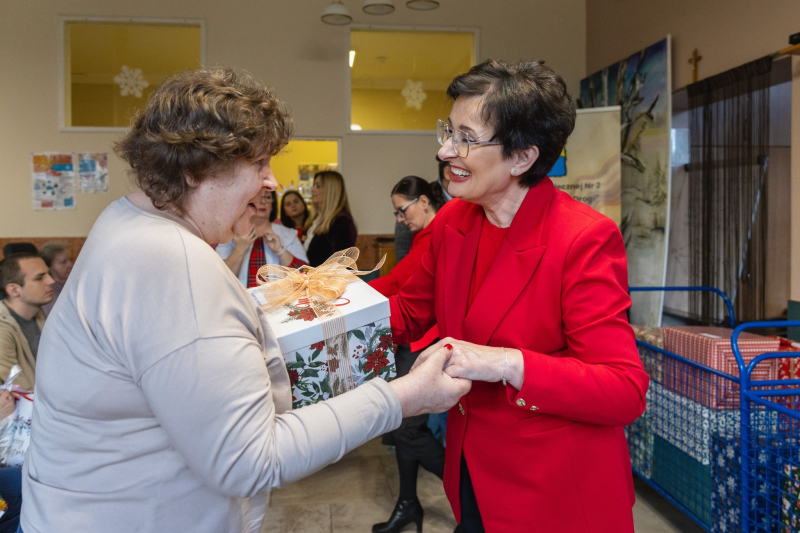 14/17 Świąteczne paczki dla podopiecznych gorzowskich DPS-ów 2025
