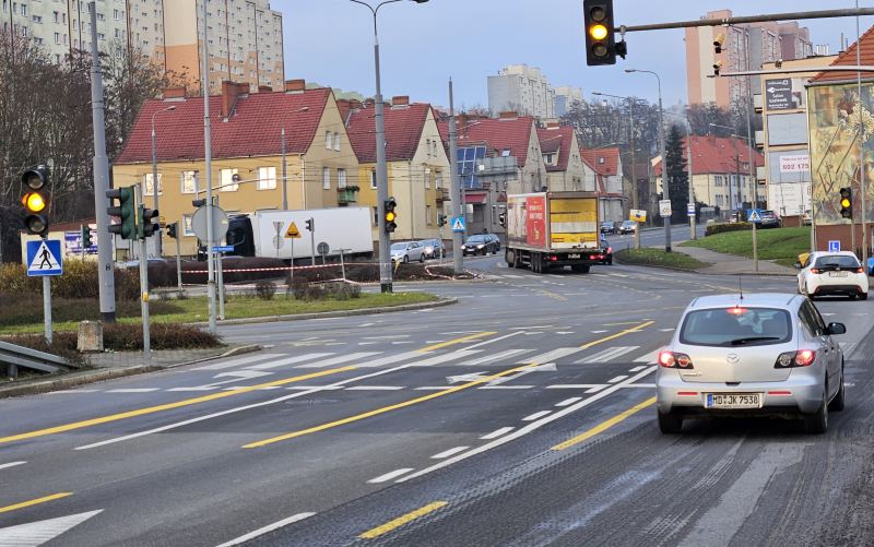 7/10 Zmiany w organizacji ruchu na rondzie Santockim