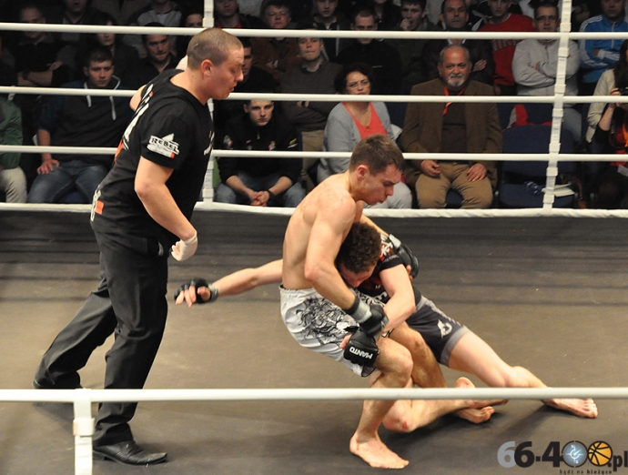 10/54 West Fighting MMA 2012 
