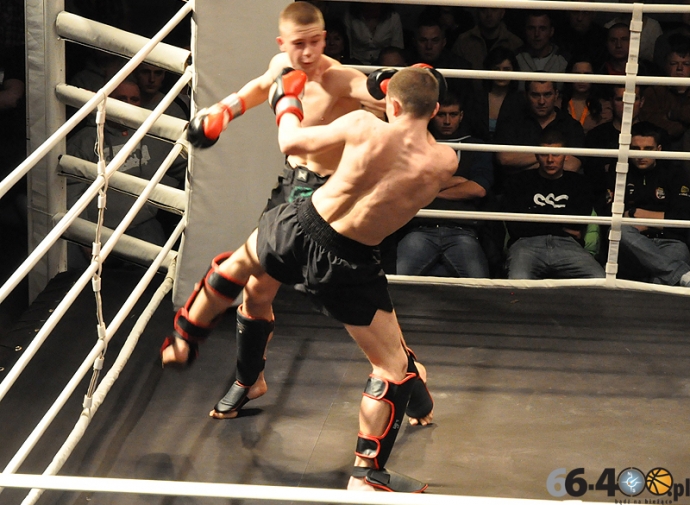 26/54 West Fighting MMA 2012 