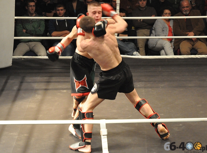 27/54 West Fighting MMA 2012 