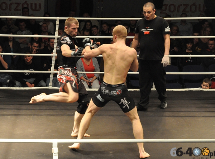 39/54 West Fighting MMA 2012 