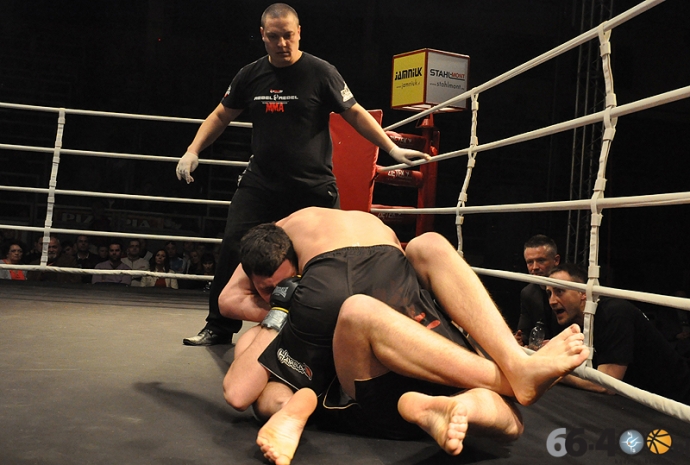 45/54 West Fighting MMA 2012 