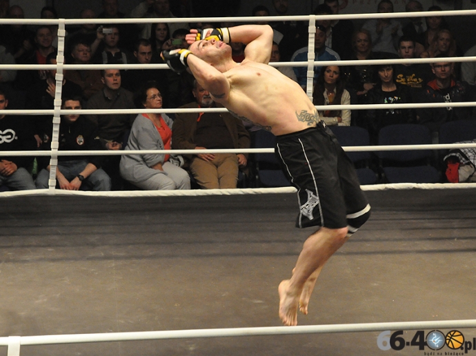 53/54 West Fighting MMA 2012 