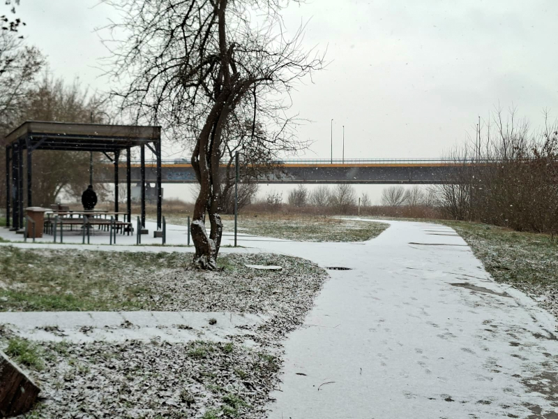 1/7 Zima nad Wartą. Śryż pojawił się na rzece w Gorzowie