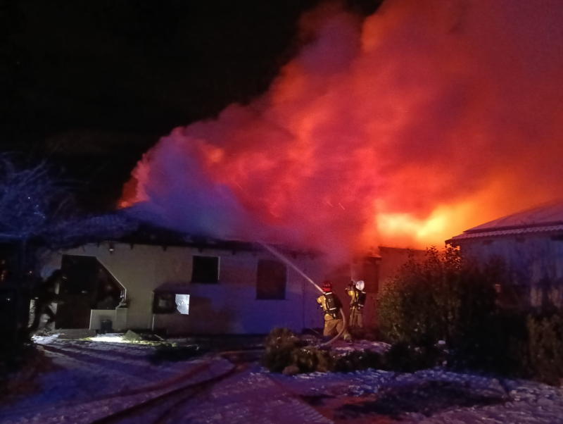 1/7 Pożar pod Gorzowem. Dom stanął w płomieniach