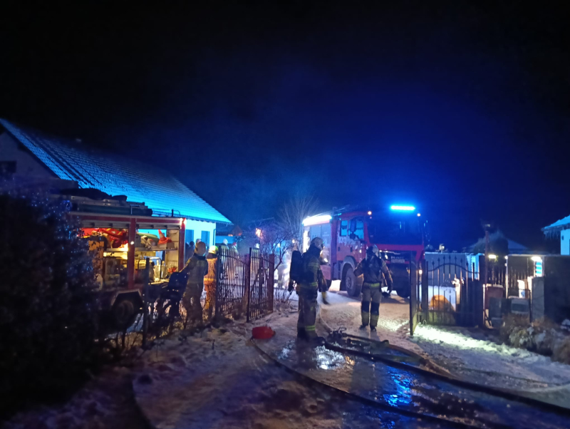 2/7 Pożar pod Gorzowem. Dom stanął w płomieniach