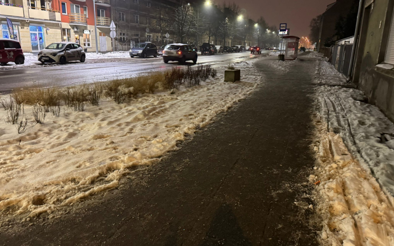 1/5 Ślisko na drogach i chodnikach w Gorzowie