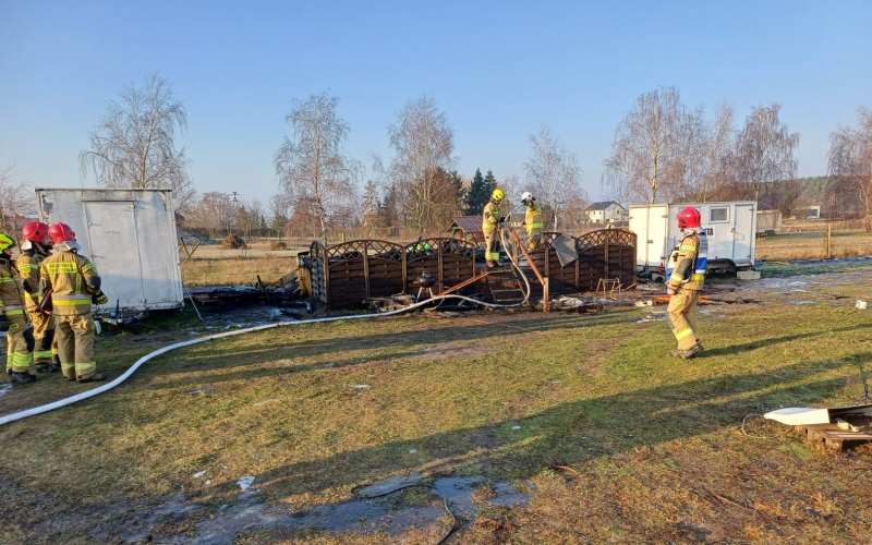 2/7 Pożar wagonu mieszkalnego w Dzierżowie