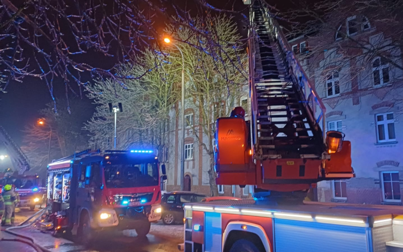 2/13 Pożar kamienicy przy ul. Fabrycznej w Gorzowie