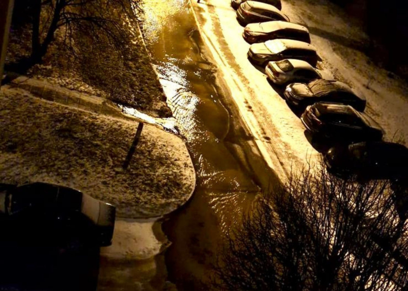 3/4 Awaria wodociągu przy ul. Pułaskiego