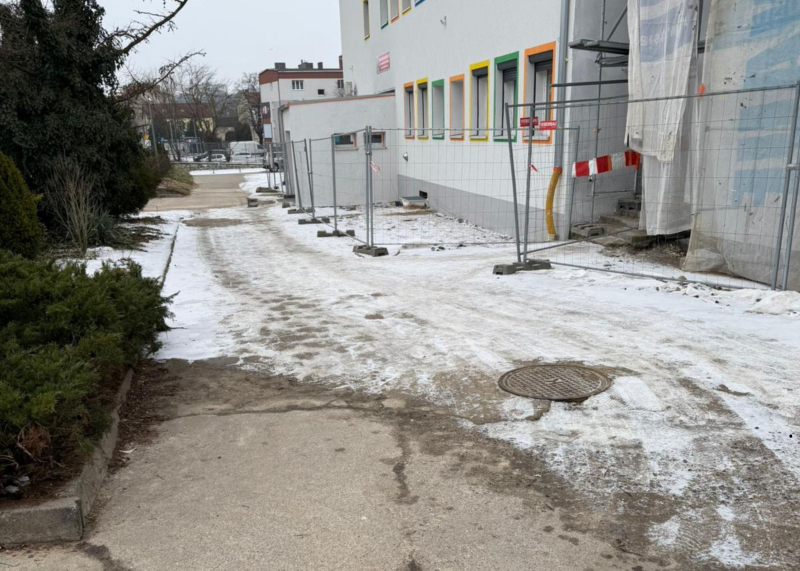 2/9 Podwórko Zespołu Szkół Specjalnych nr 14 w Gorzowie