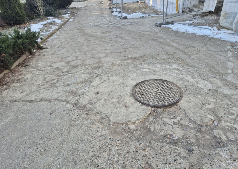 8/9 Podwórko Zespołu Szkół Specjalnych nr 14 w Gorzowie