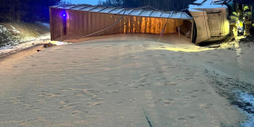 Czołówka Toyoty i ciężarówki na DK22 koło Gorzowa