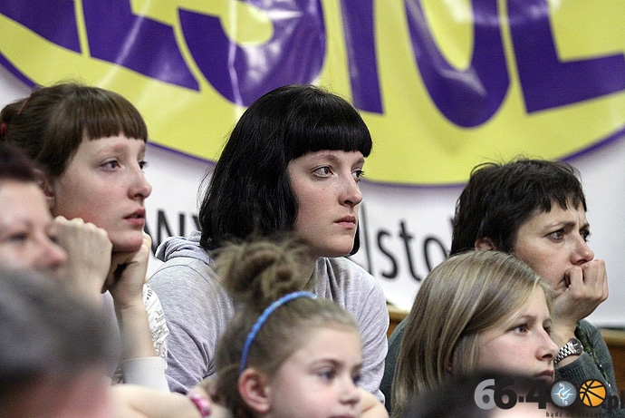 15/46 KSSSE AZS PWSZ Gorzów - Frisco Sika Brno 74:61