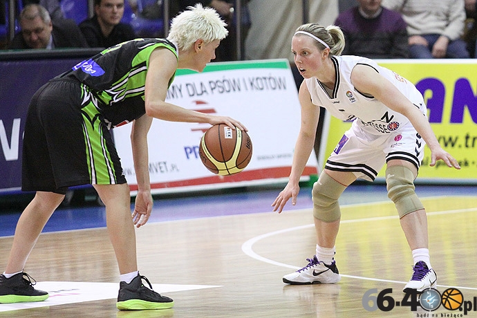 22/46 KSSSE AZS PWSZ Gorzów - Frisco Sika Brno 74:61