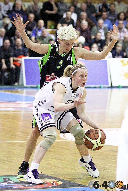 40/46 KSSSE AZS PWSZ Gorzów - Frisco Sika Brno 74:61