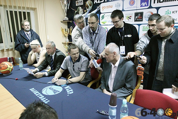 46/46 KSSSE AZS PWSZ Gorzów - Frisco Sika Brno 74:61