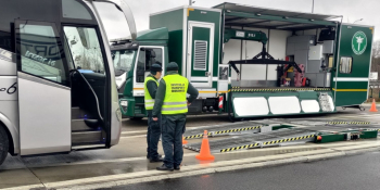 Kontrole autobusów na S3