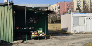 W miejscu ryneczku i boiska mają powstać bloki