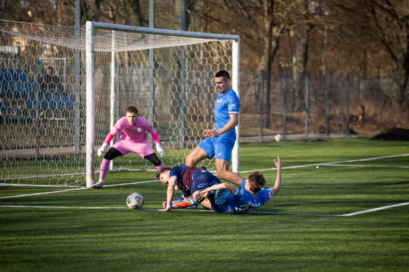18/18 Warta Gorzów - Skra Częstochowa 5:0