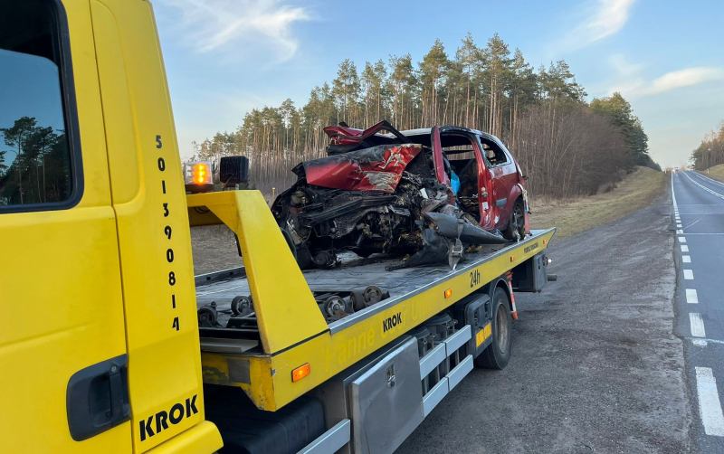 9/10 Śmiertelny wypadek na DK22. Nie żyje kierowca forda