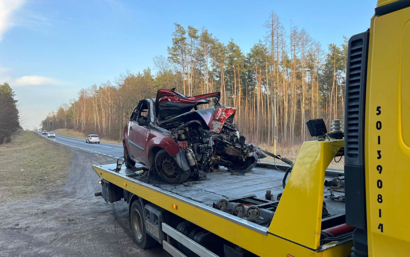 10/10 Śmiertelny wypadek na DK22. Nie żyje kierowca forda