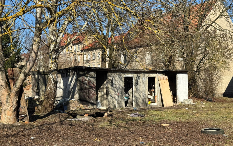 6/9 Kamienice i budynki gospodarcze przy Przemysłowej do wyburzenia