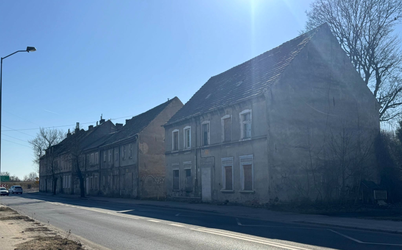 7/9 Kamienice i budynki gospodarcze przy Przemysłowej do wyburzenia