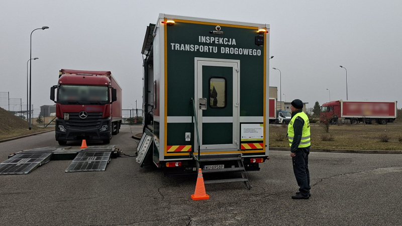 6/6 Kontrole ITD ciężarówek dowożących towary do supermarketów