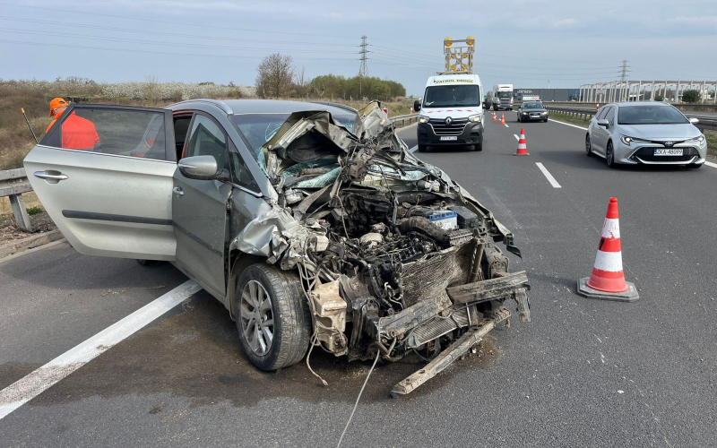 Wypadek na S3 w Gorzowie. Zderzenie Kii i busa