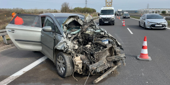 Wypadek na S3 w Gorzowie. Zderzenie Kii i busa