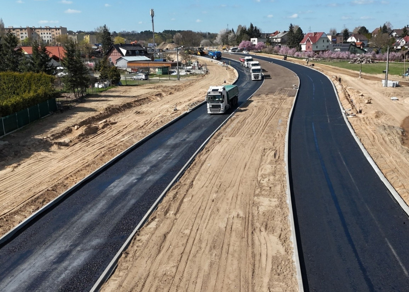 5/5 Układanie asfaltu na północnej obwodnicy Gorzowa