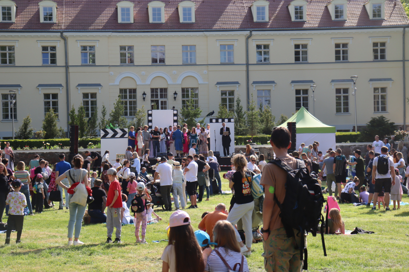6/8 Majówka w krainie czarów. Wyjątkowy Dzień Bajek w Przelewicach blisko Gorzowa