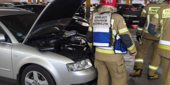 Pożar samochodu na parkingu Nova Park