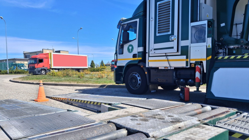 3/4 Kontrole ITD ciężarówek w Gorzowie