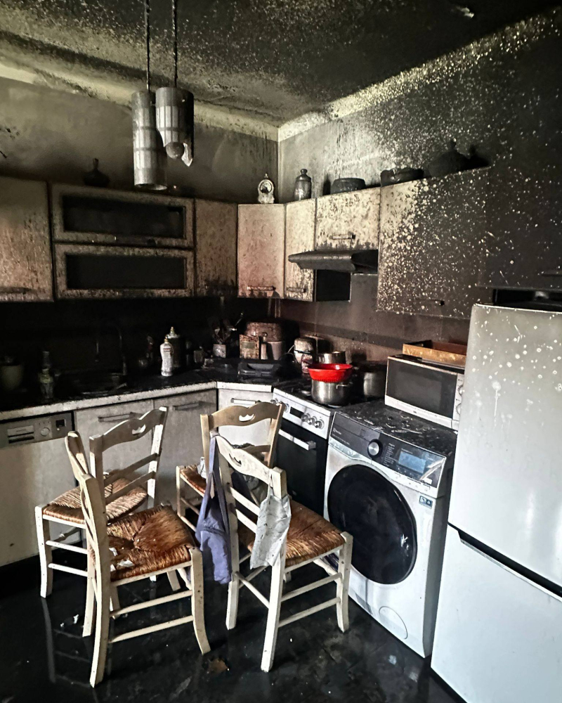 8/8 Pożar domu w Tarnowie. Uratowano dwa koty