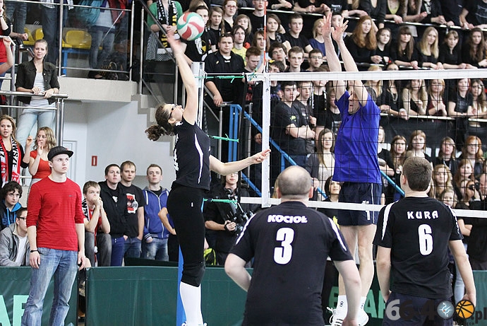 40/82 Wiosenne derby: 1LO - 2LO 3:1