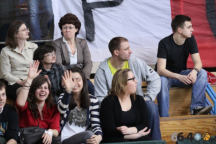 68/82 Wiosenne derby: 1LO - 2LO 3:1