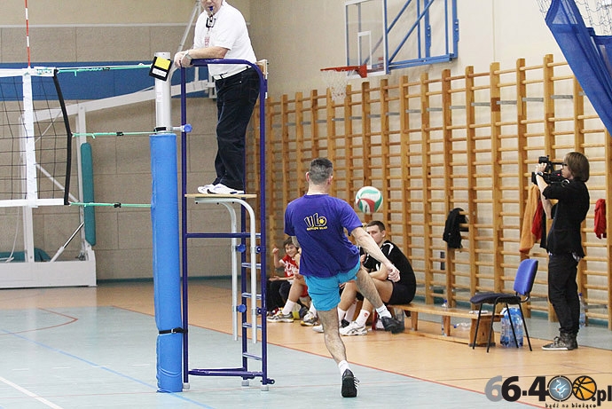 73/82 Wiosenne derby: 1LO - 2LO 3:1