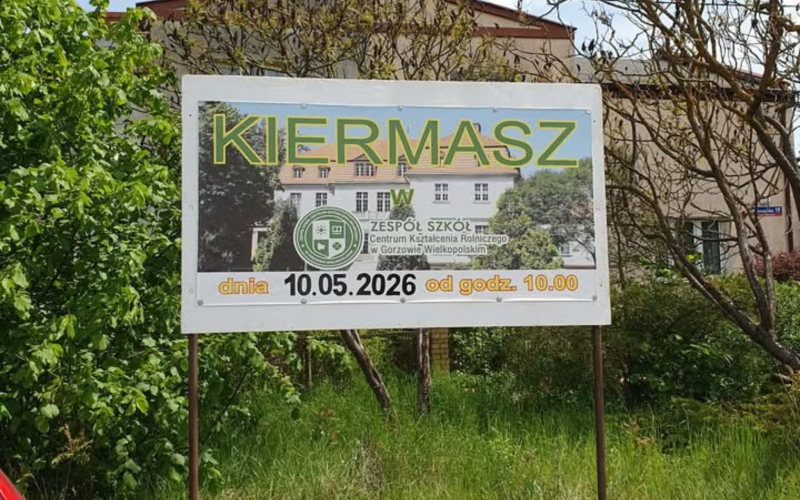 2/4 Protest mieszkańców podczas kiermaszu ogrodniczego na Poznańskiej